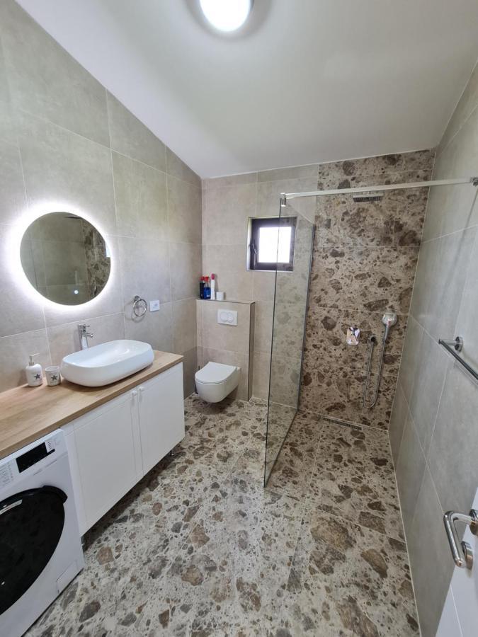 Апартаменти Luxury Penthouse With Panoramic View Улцинь Екстер'єр фото